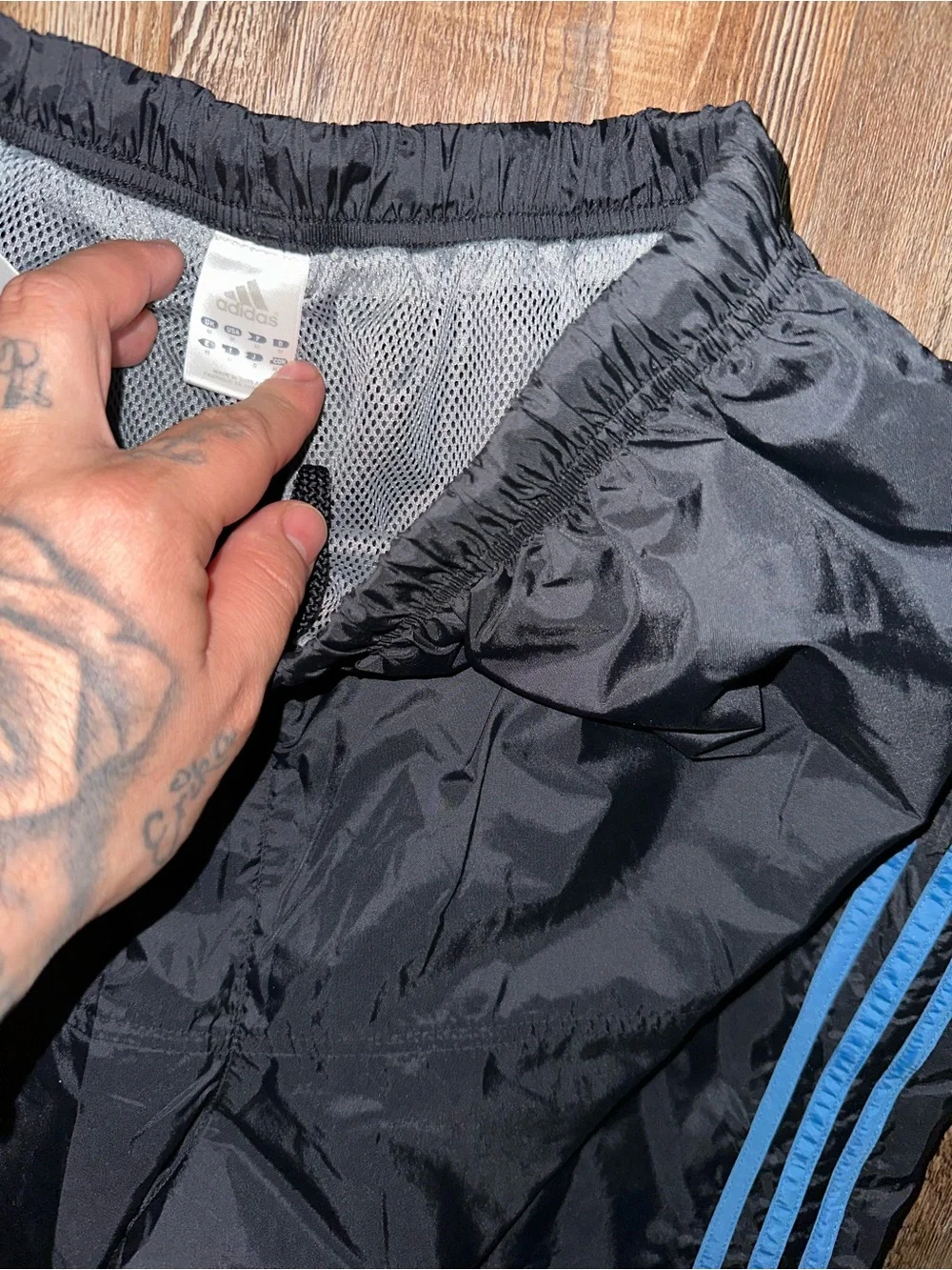 Vintage adidas 3 stripe wide leg mesh lined track pants black & blue medium